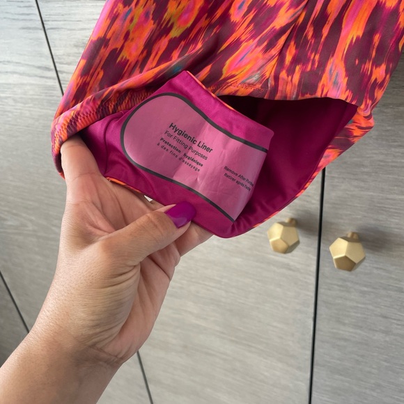 Lululemon swimsuit - Picture 6 of 7